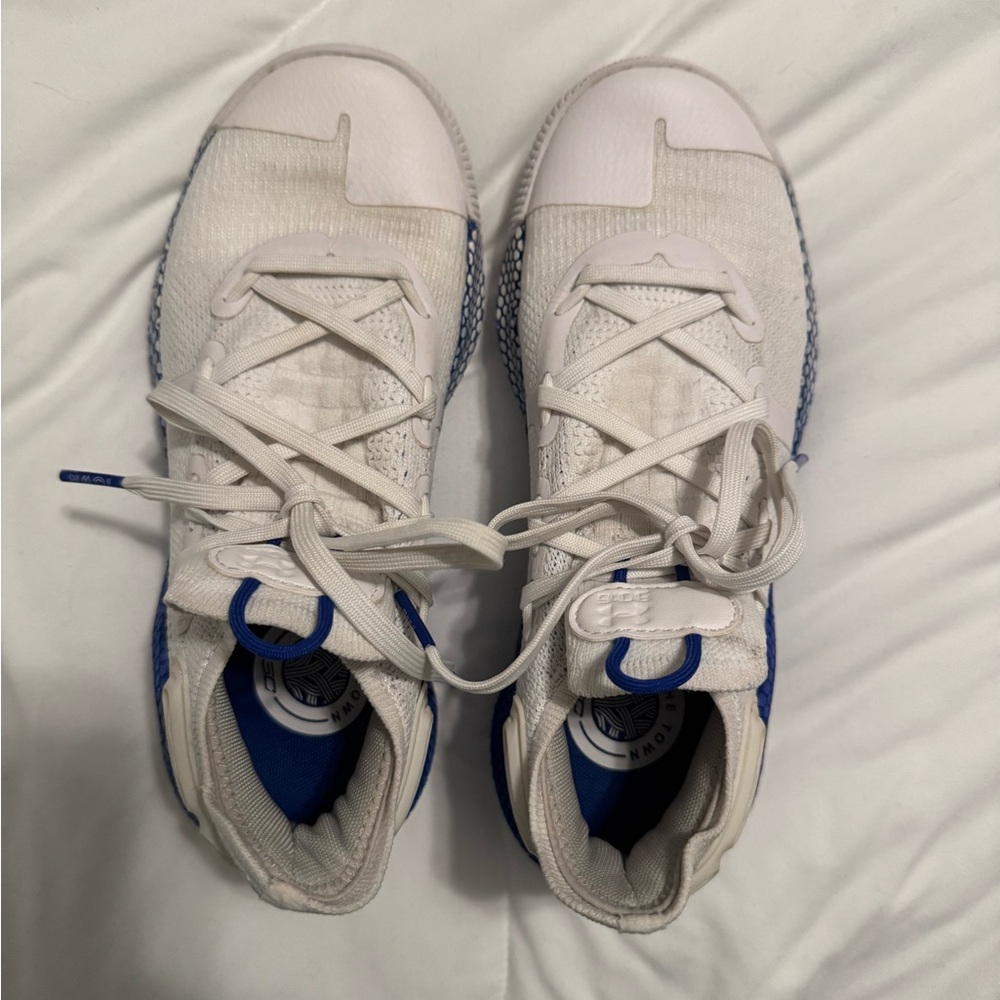 Under Armour Steph Curry sneakers
